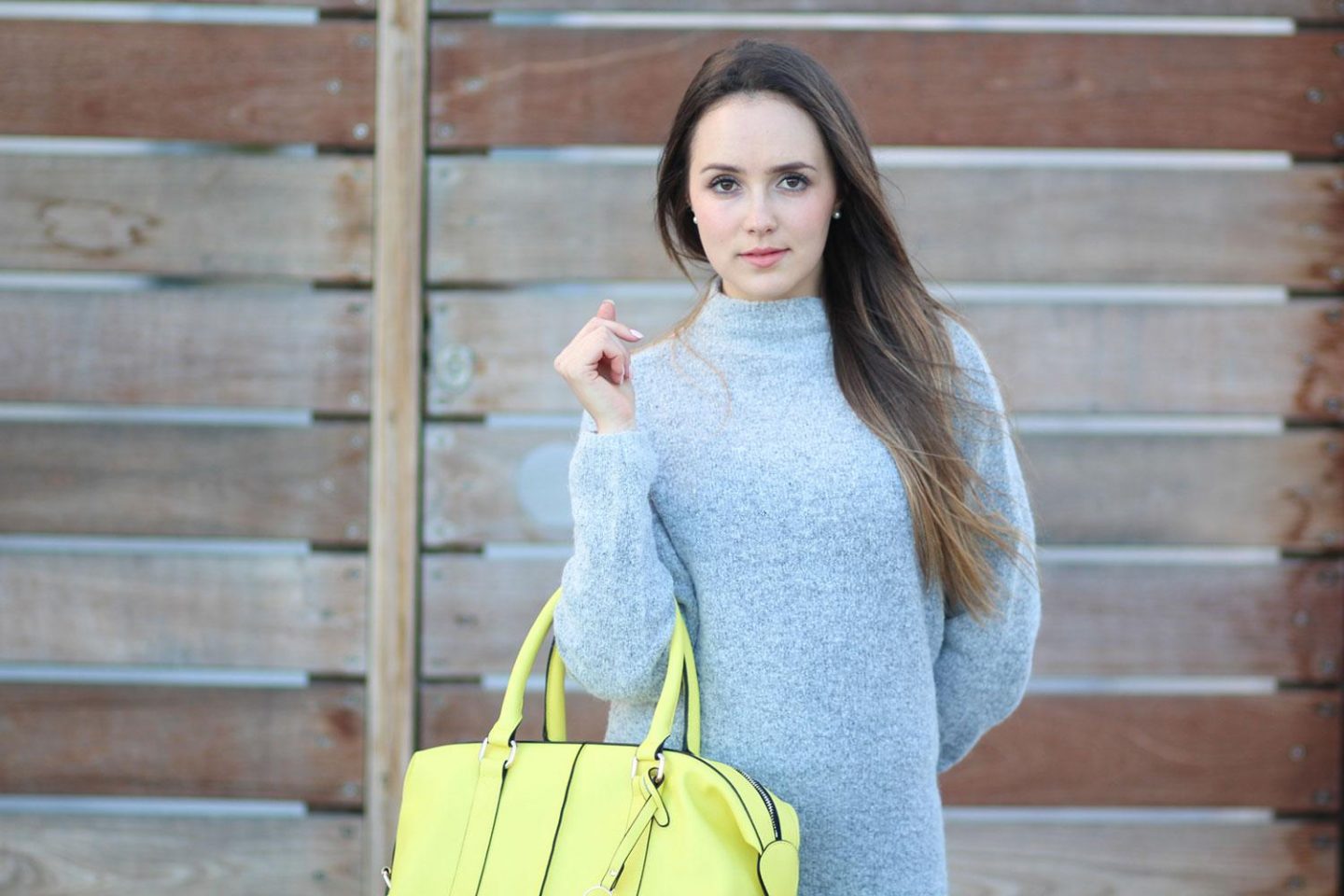 How To Rock an Oversized Sweater – Look Skinny and Chic